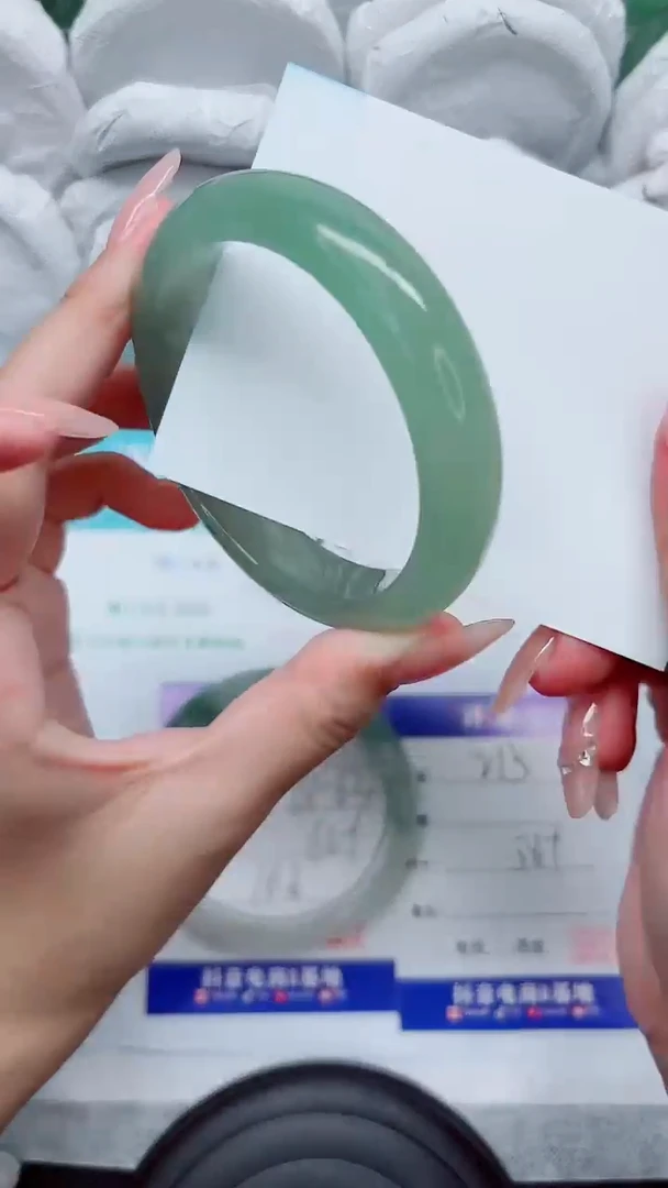 石英质玉手镯未镶嵌215-58