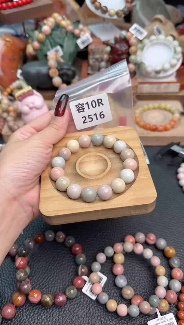 【闪购商品】石英质玉手链未镶嵌10R2516