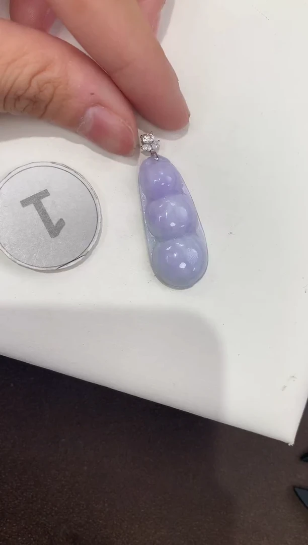 颈饰18K金镶嵌翡翠天然缅甸A货翡翠