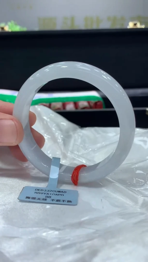 未镶嵌手镯翡翠翡翠手镯