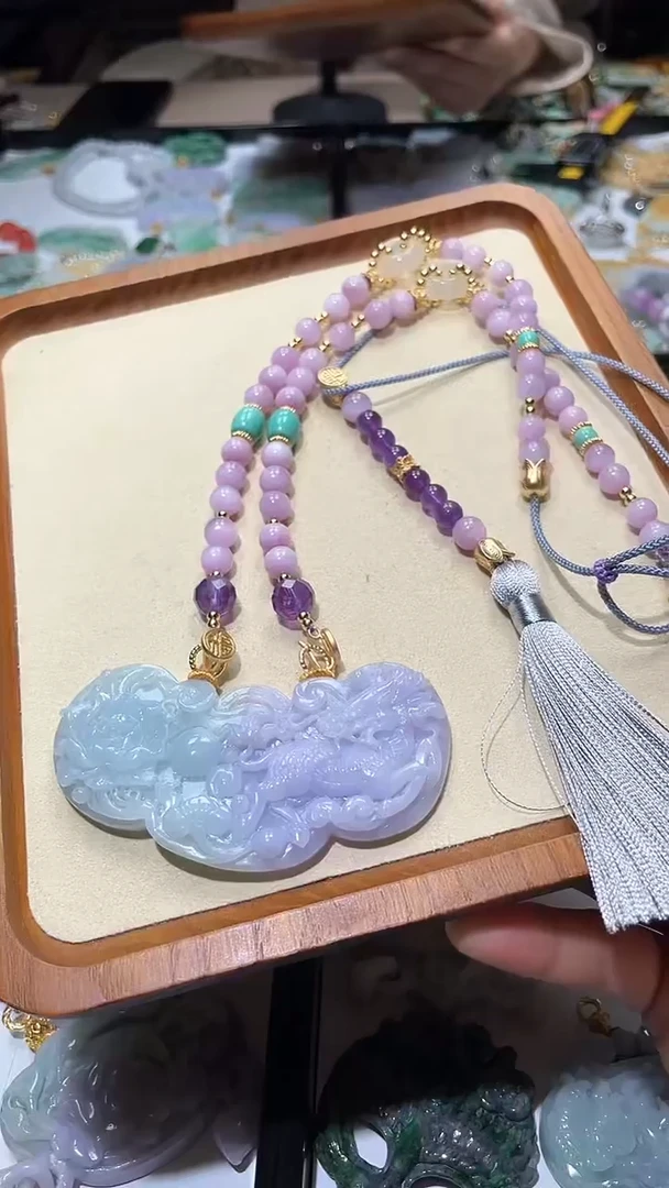 【闪购商品】翡翠颈饰未镶嵌吊坠