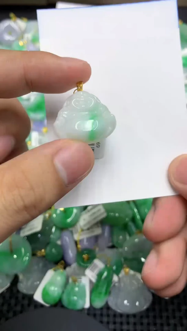 颈饰未镶嵌翡翠天然缅甸翡翠A货