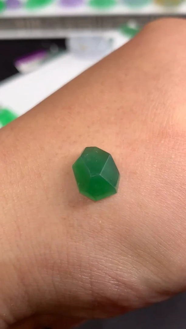 未镶嵌定制翡翠D****n翡翠
