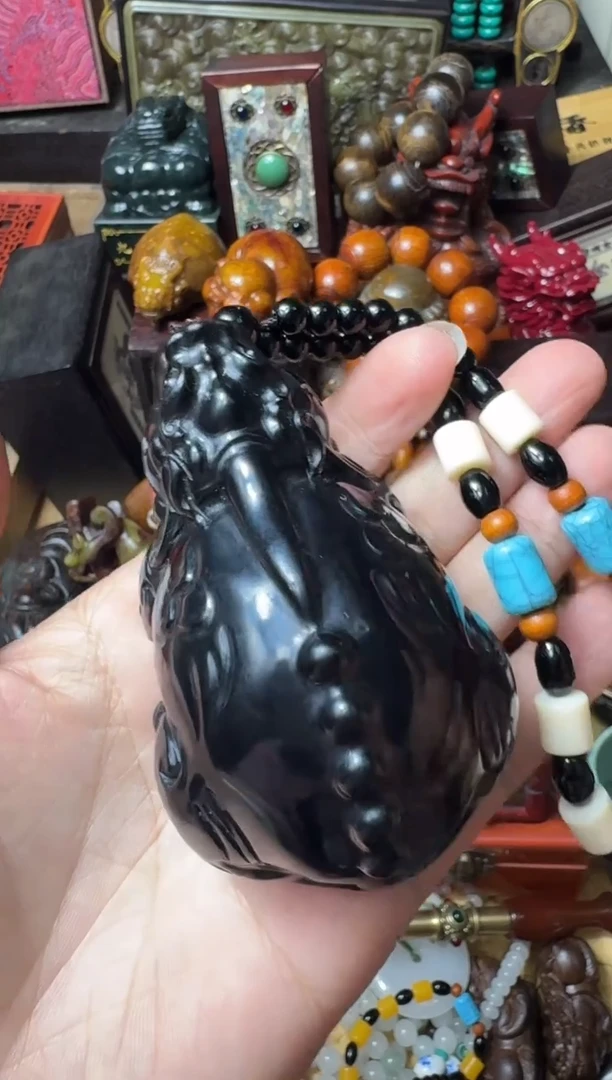 未镶嵌和田玉（墨玉）把件主播推荐：一物一拍，讲解为准！