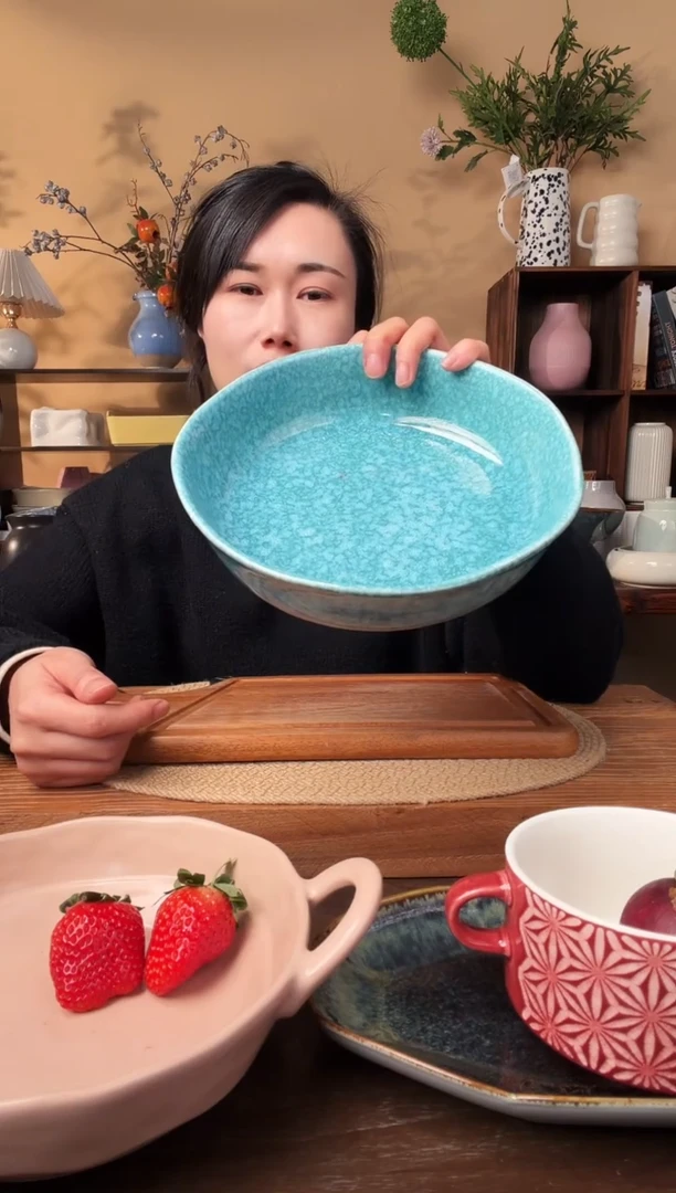 8.5英寸异形窑变蓝碗微瑕