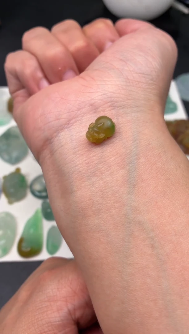 未镶嵌定制翡翠翡翠