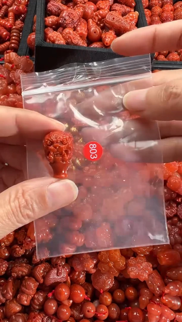 【闪购商品】南红玛瑙颈饰未镶嵌1
