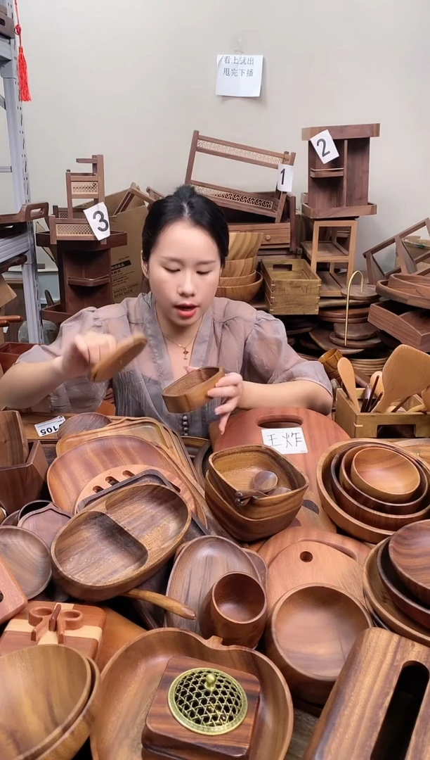 木  南美胡桃木带盖牙线盒