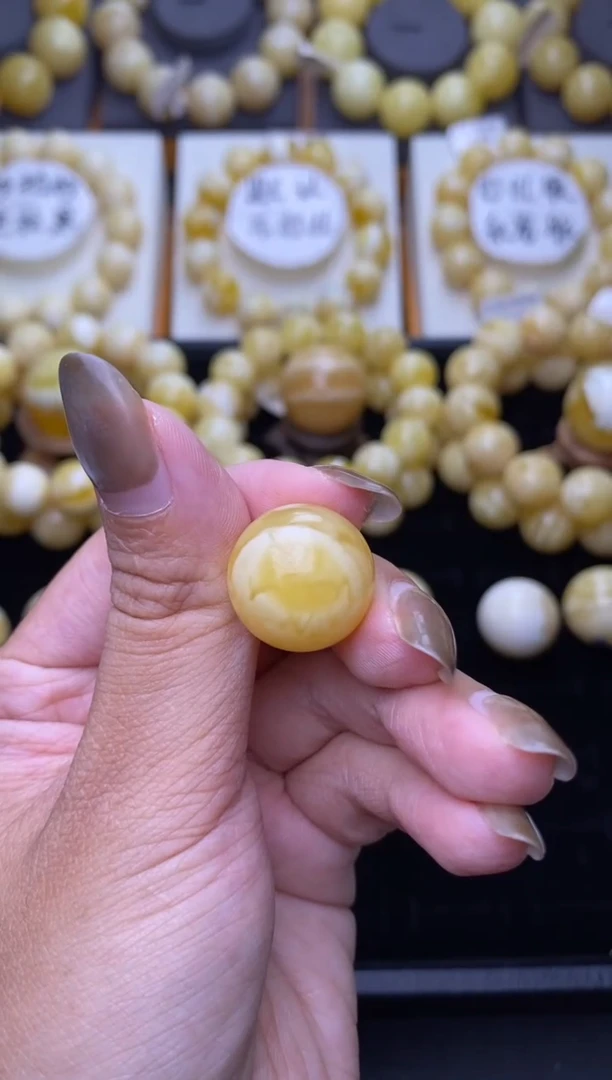 裸石琥珀未镶嵌大小姐珠宝25