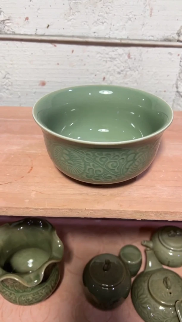 耀州窑菊纹6寸碗