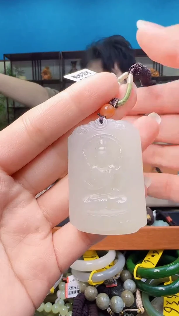 颈饰未镶嵌和田玉1