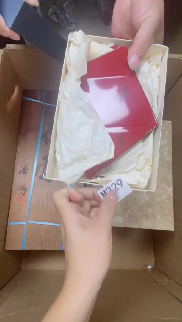 瓷片2**1M329默认微瑕，谨慎参拍