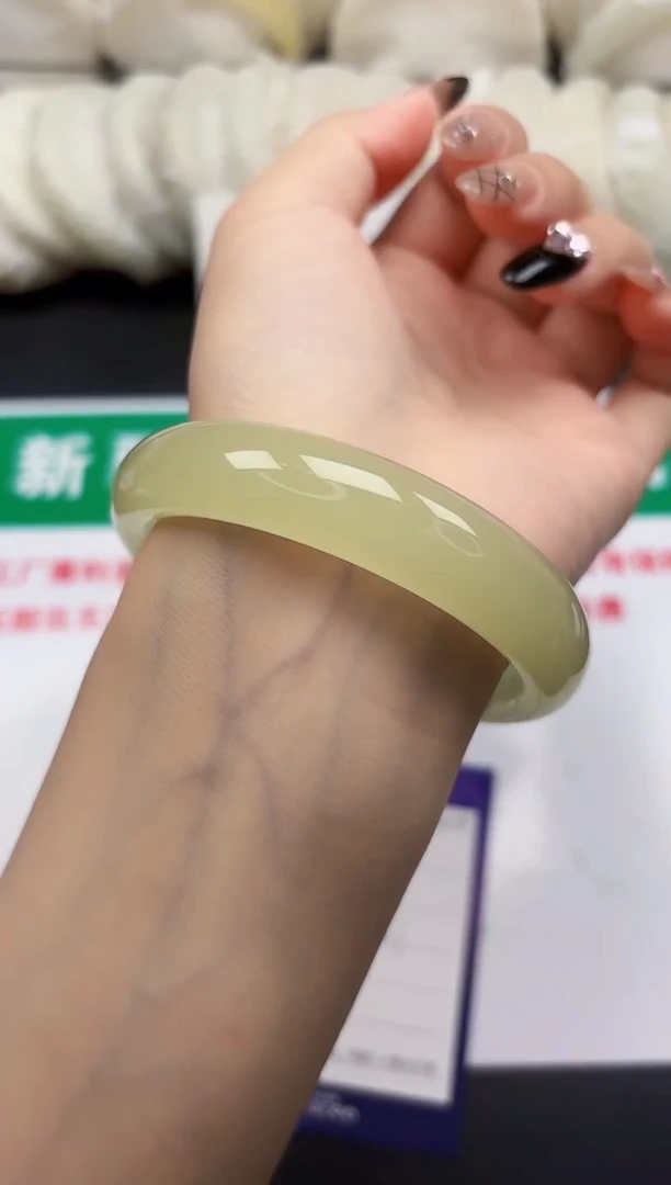 和田玉手镯未镶嵌45-5-60