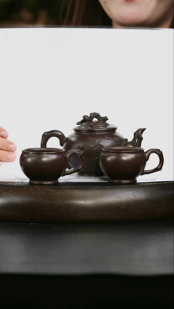 茶壶紫砂黑墩头 松鼠葡萄套组