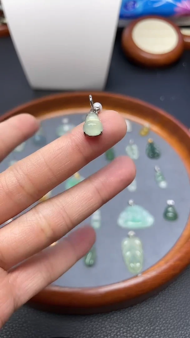 颈饰银S925镶嵌翡翠（6号）纯天然缅甸翡翠A货葫芦（滴溜）