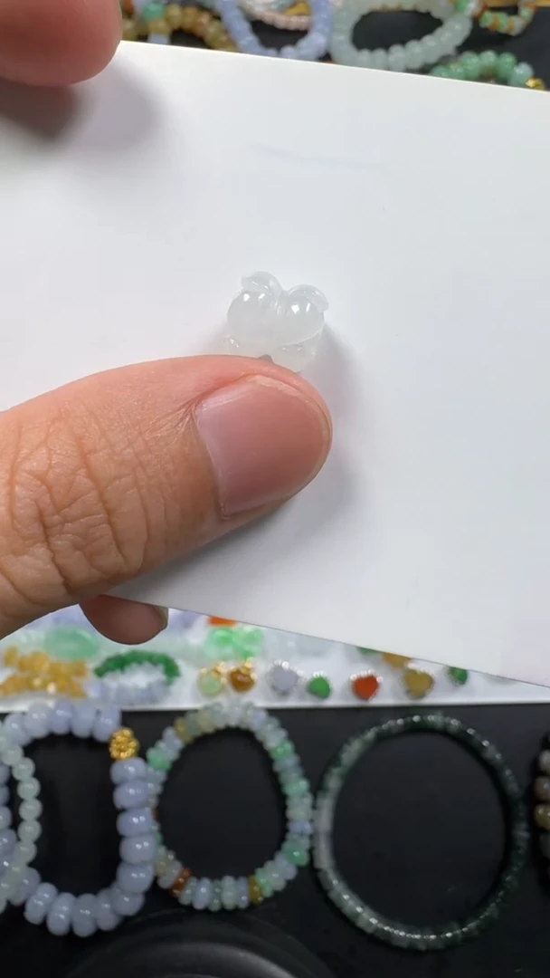 翡翠未镶嵌颈饰【闪购商品】 天然翡翠