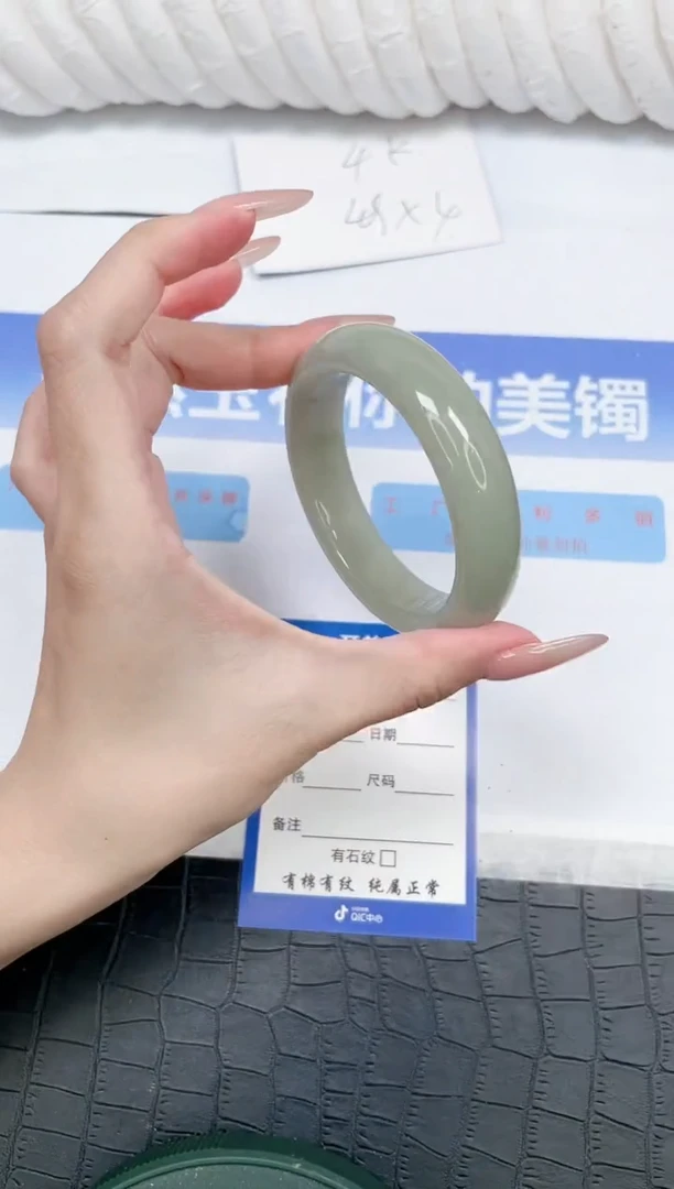 未镶嵌手镯石英质玉k80-56.1