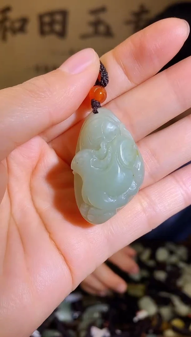 颈饰未镶嵌和田玉1