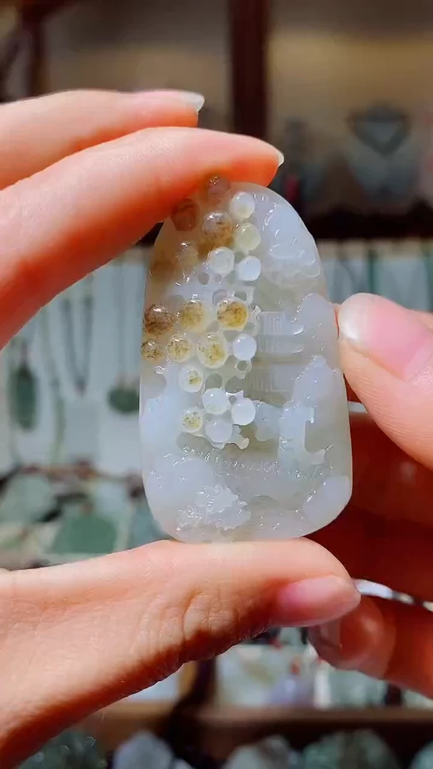 颈饰未镶嵌和田玉1
