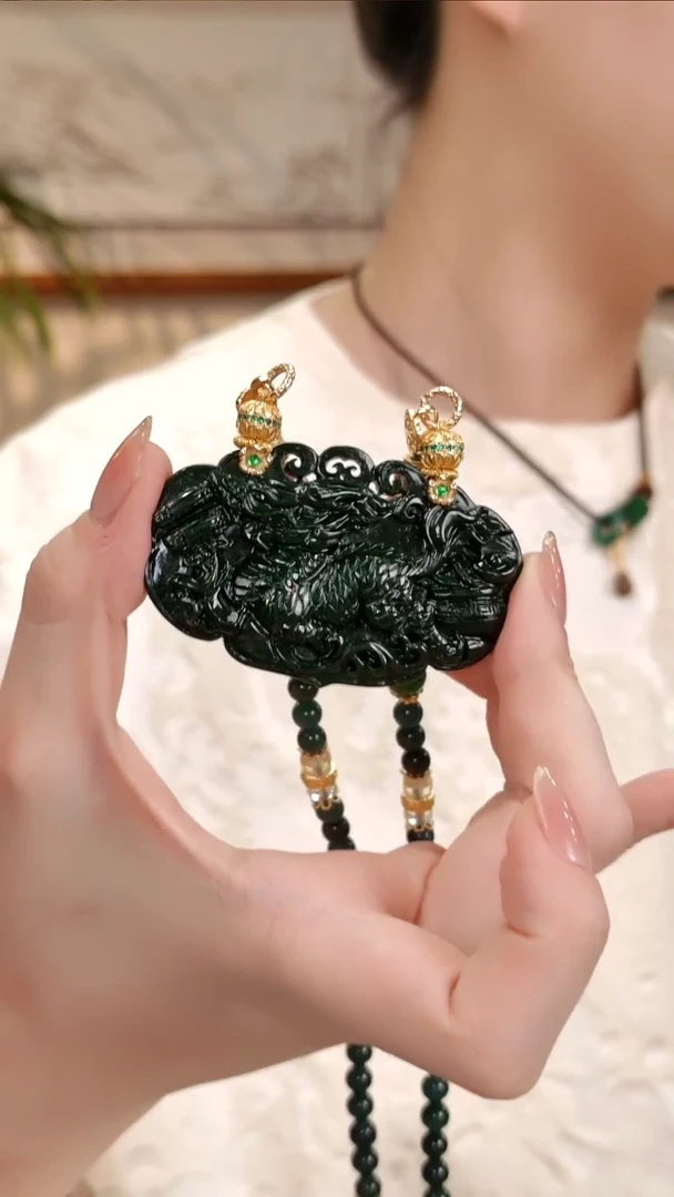 颈饰未镶嵌翡翠国风