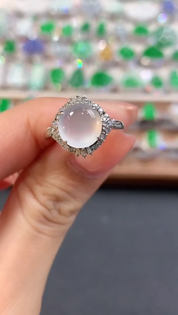 18K金镶嵌戒指翡翠a32