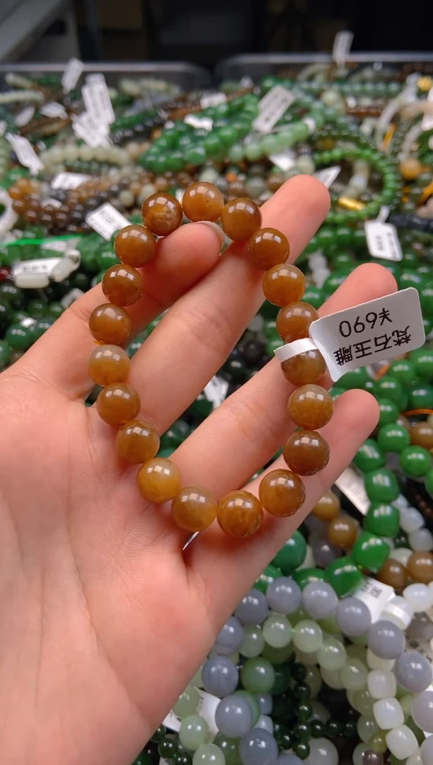 和田玉未镶嵌颈饰1