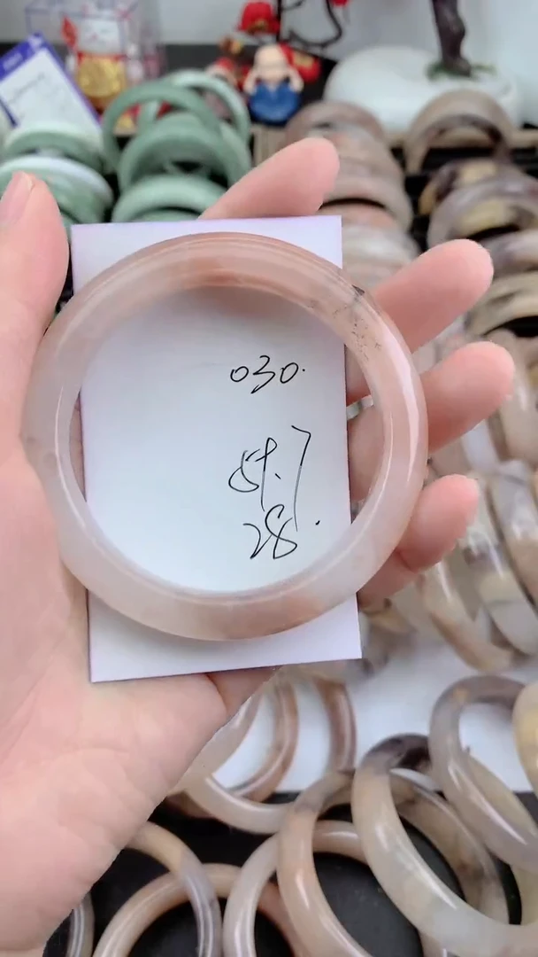 未镶嵌手镯石英质玉030