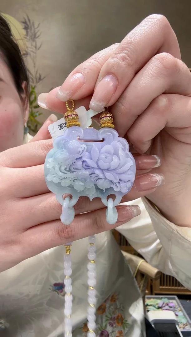 【闪购商品】翡翠颈饰未镶嵌吊坠