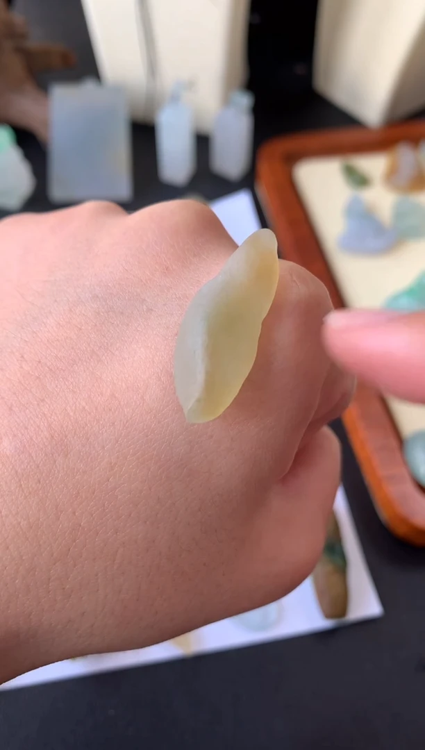 【闪购商品】定制翡翠未镶嵌翡翠