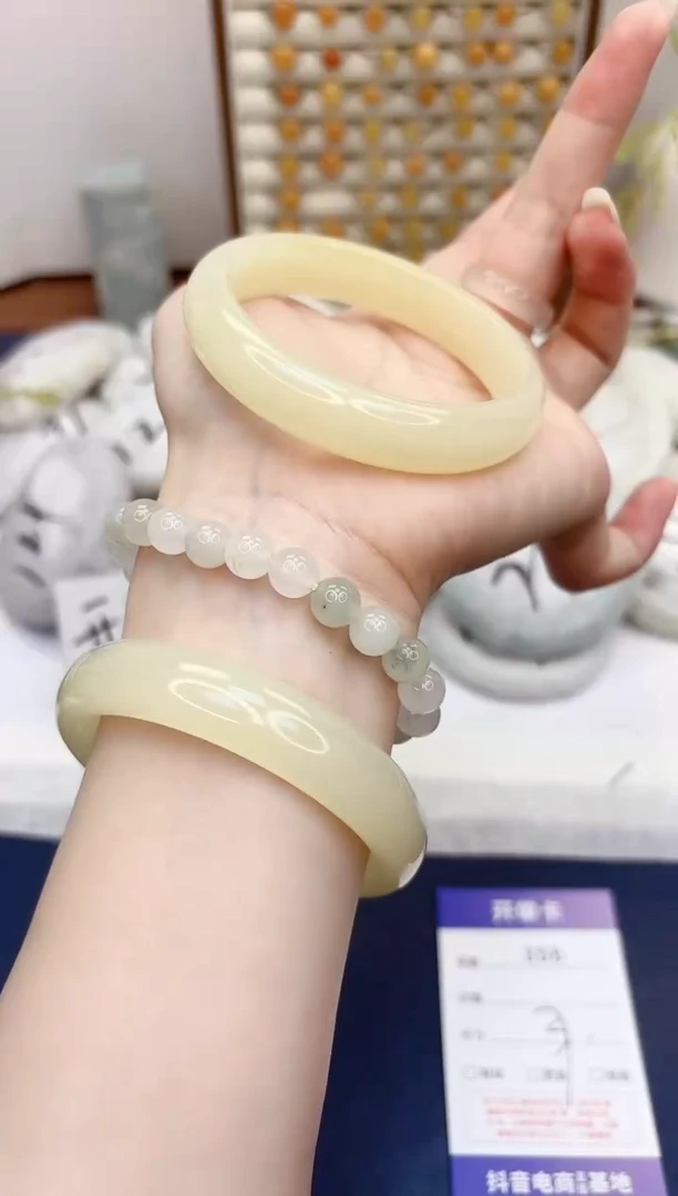 石英质玉手镯未镶嵌356-晴水-圈口57