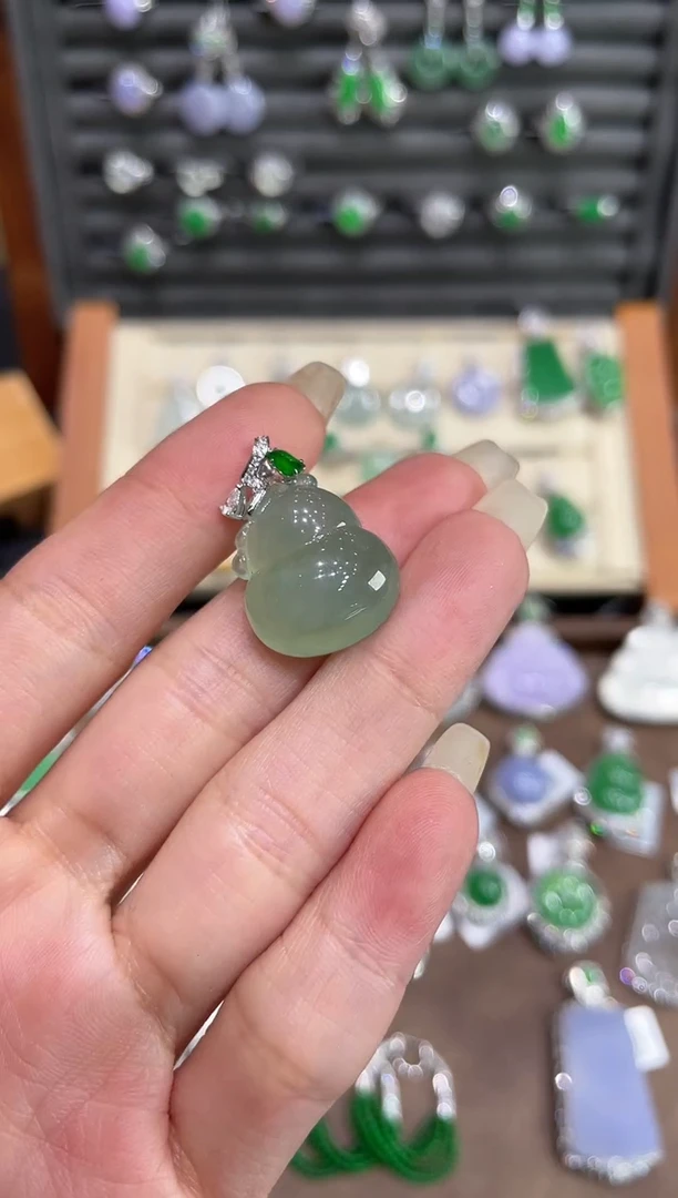 18K金镶嵌挂件翡翠ZHG00826-08