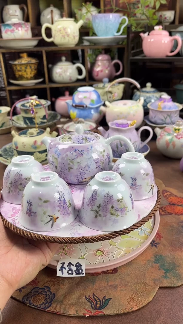 1壶4杯送1个垫子啊