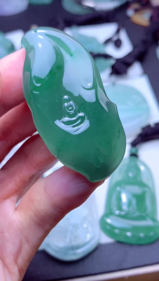 颈饰未镶嵌翡翠天然A货翡翠