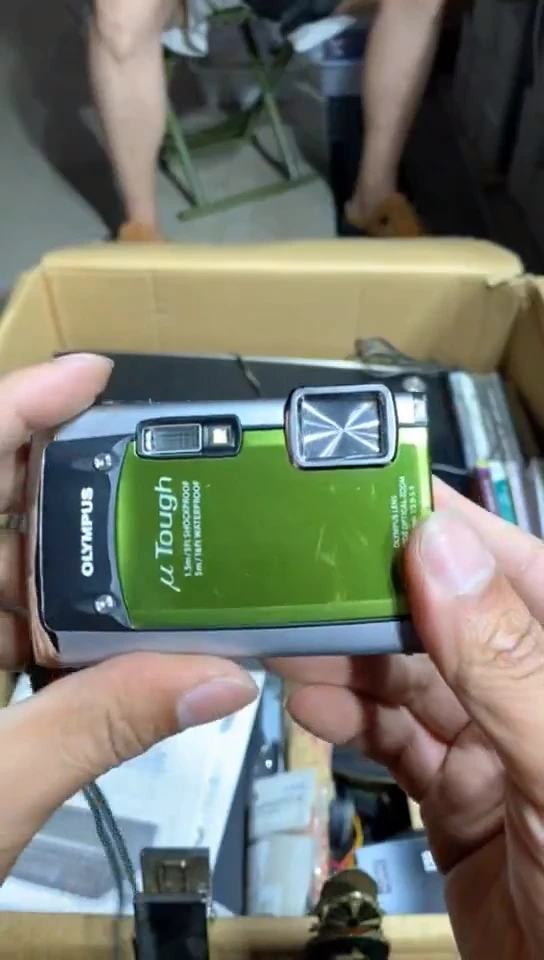 8新w****5  530中古商品，瑕疵品，不保好坏。