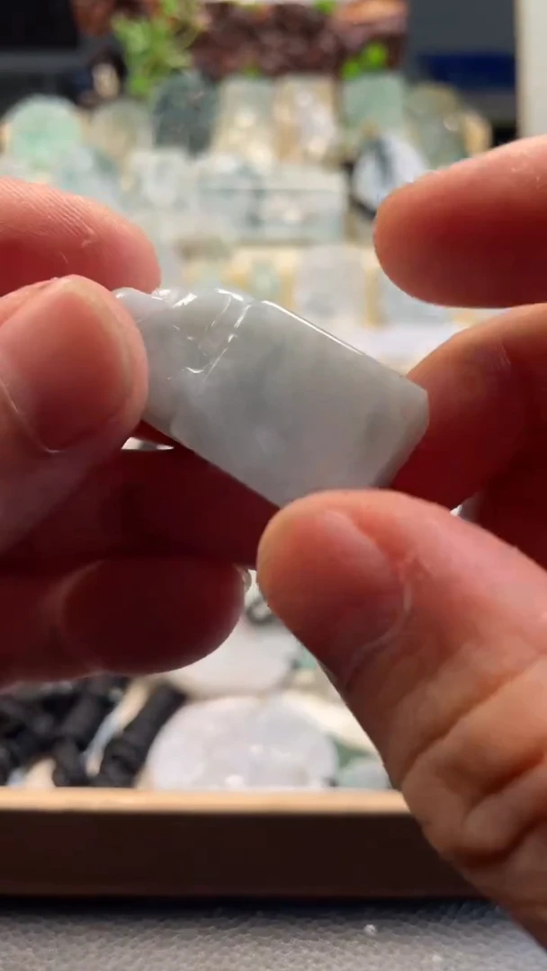 颈饰未镶嵌翡翠11/09/140