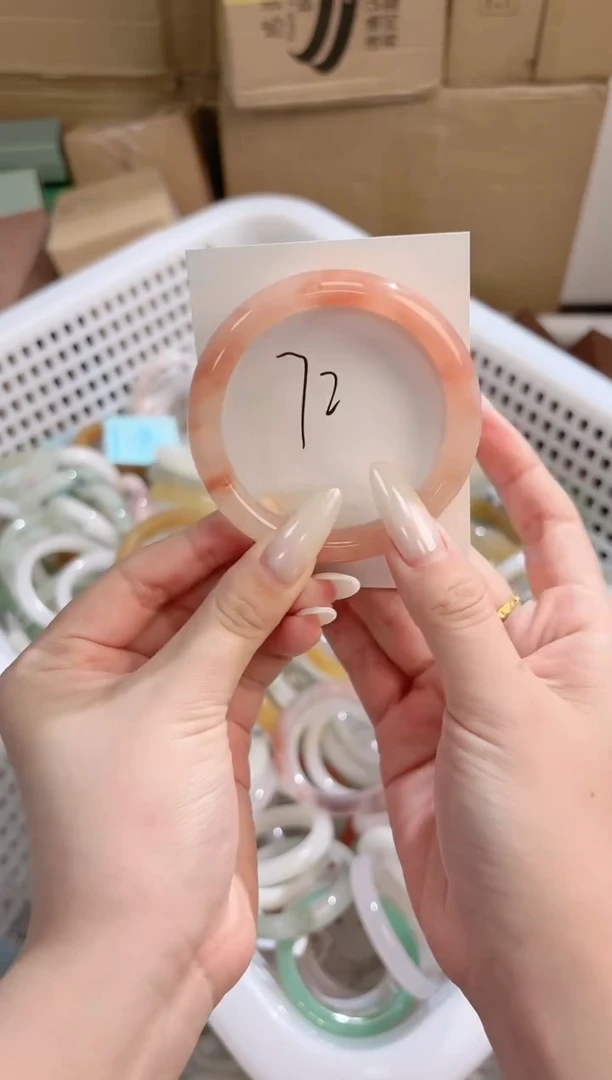 石英质玉手镯未镶嵌k72-56