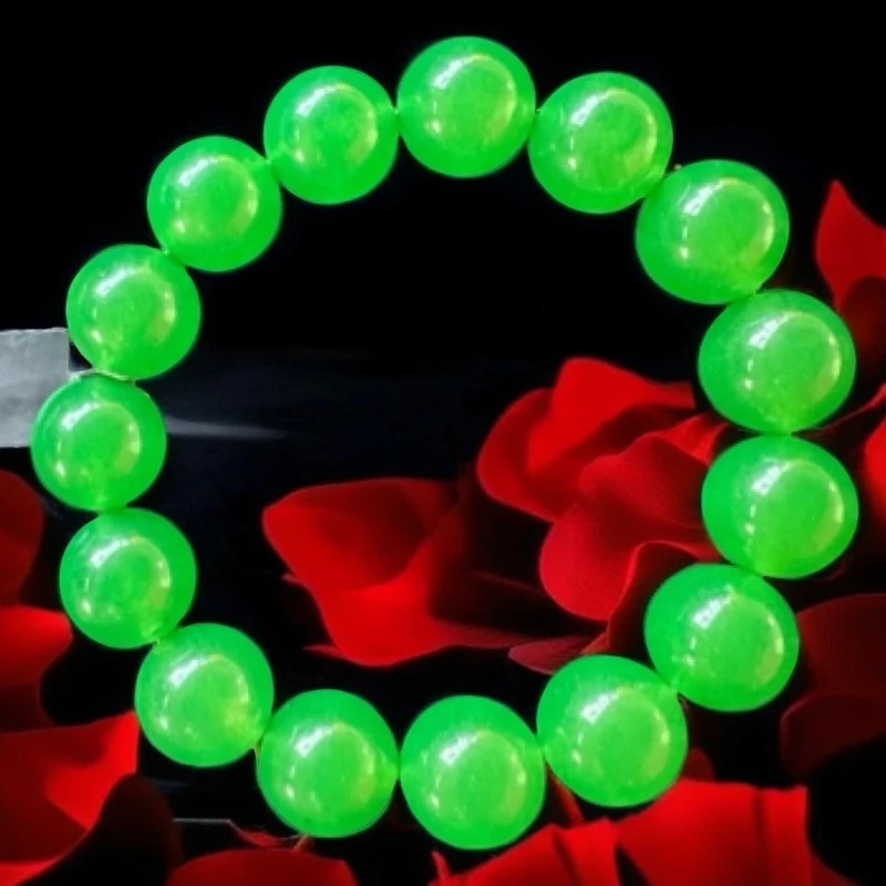 A17  绿色串珠手串