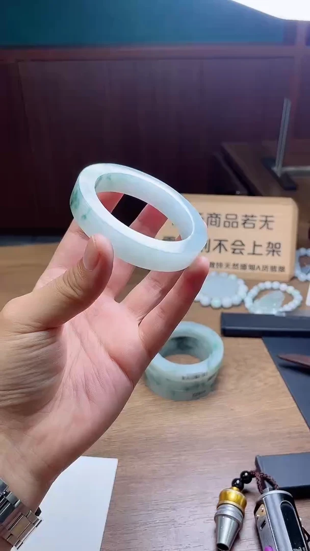 定制翡翠手镯未镶嵌定制