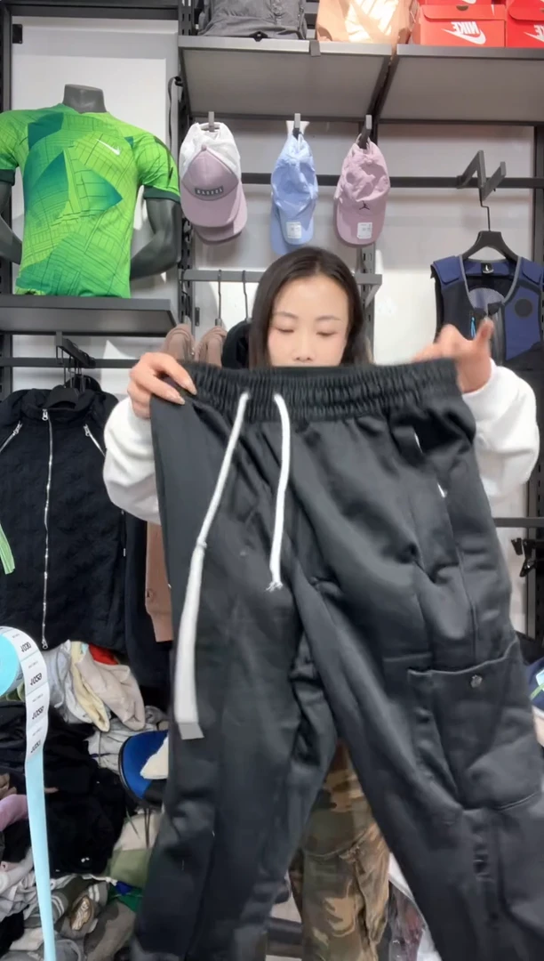 1027 闪购编码  运动卫衣裤以直播间过款为准 尺码. 170