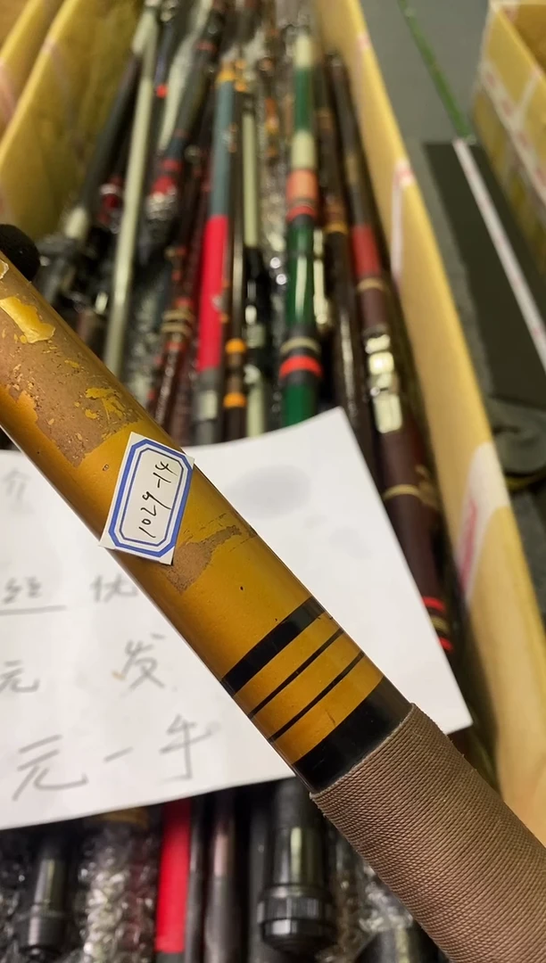 A****t孤品微瑕，慎拍，+10元，发顺丰