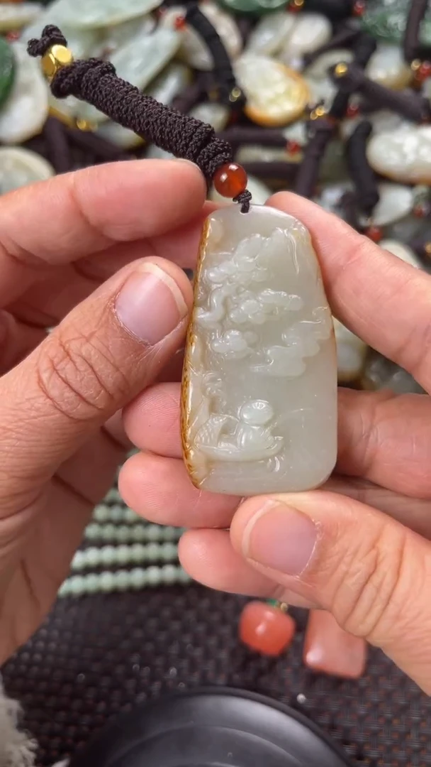 【闪购商品】和田玉颈饰未镶嵌多样性发货没有证书拍一发一有瑕