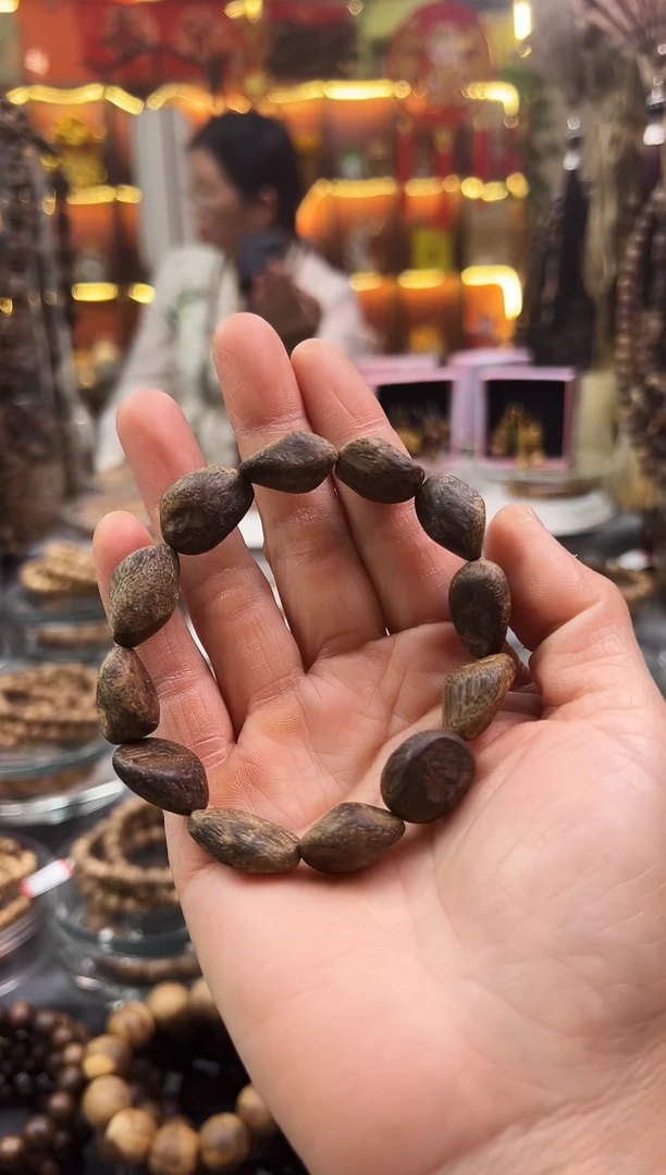 沉香手串只****好棋楠沉水树丁单圈