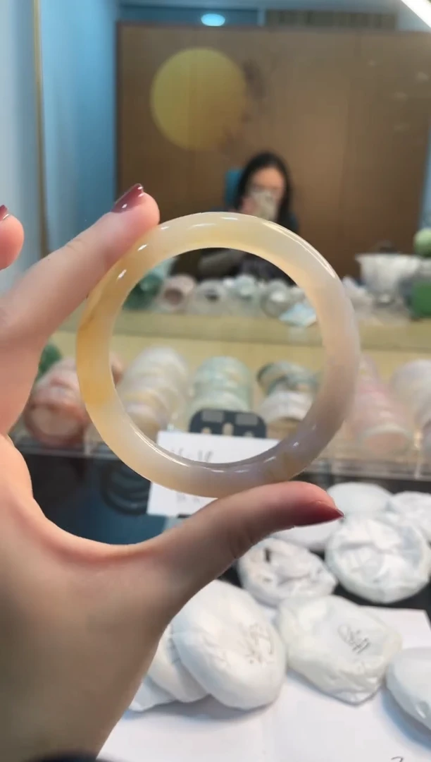 未镶嵌手镯石英质玉14L125-56