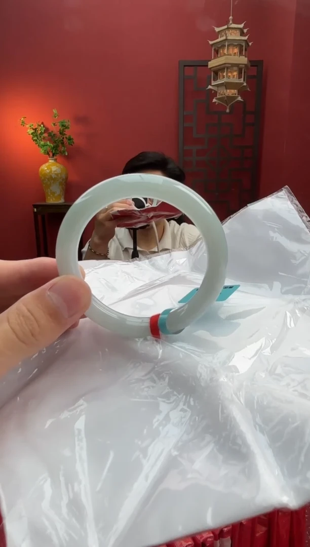 未镶嵌手镯（圆镯）翡翠翡翠手镯3