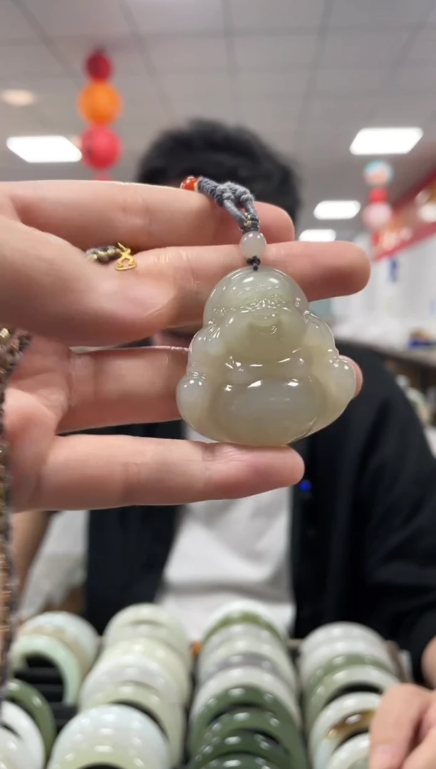 未镶嵌和田玉挂件烟紫佛公挂件一件