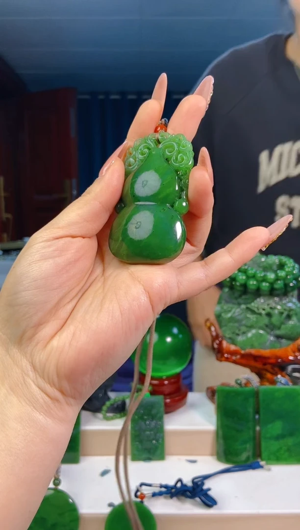 【闪购商品】和田玉挂件未镶嵌1