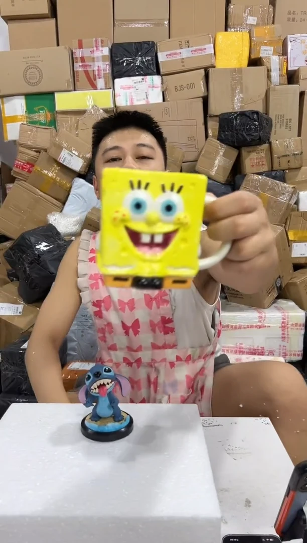 瓷片海绵宝宝方形杯