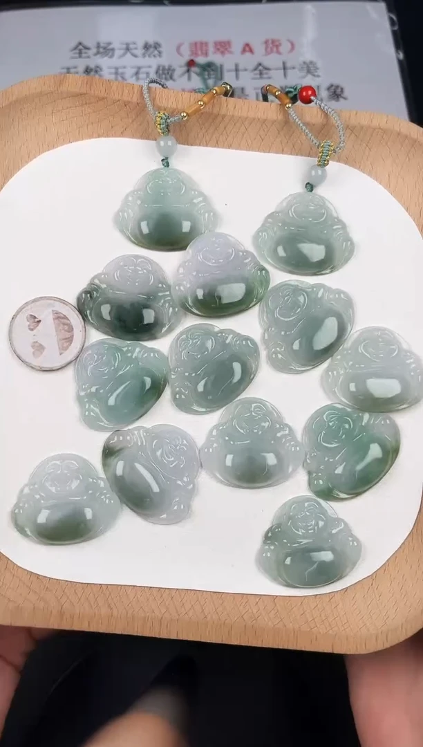 颈饰未镶嵌翡翠LC025翡翠油冰飘绿中佛+送同款绳子+多样性发其一