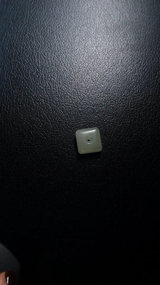 颈饰未镶嵌和田玉平安扣