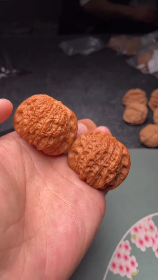 把件文玩核桃a33  血麒麟 41尺